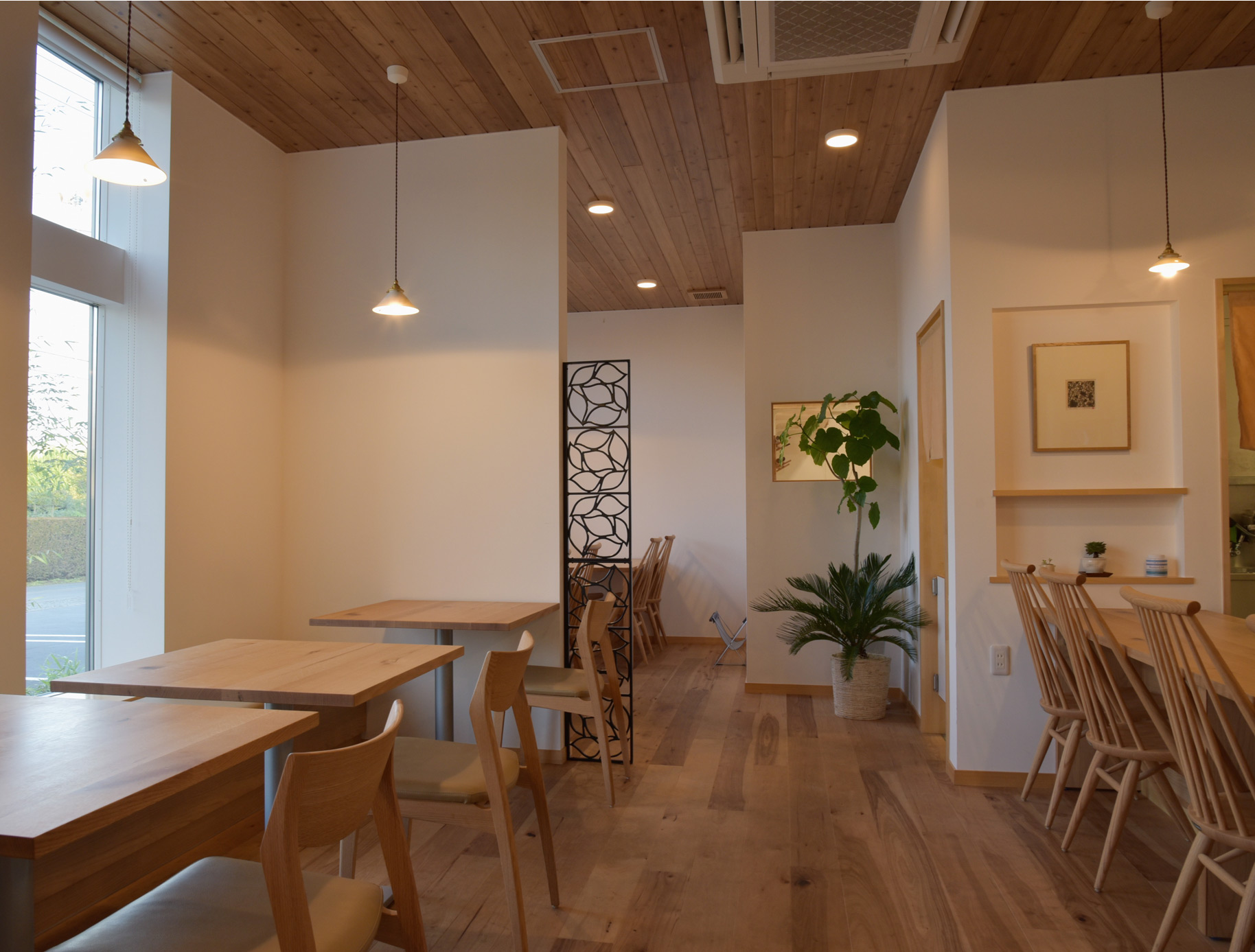 蕎麦切りわたなべ店内の写真です。